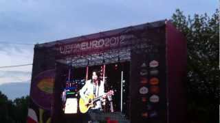 Ray Wilson (Genesis) "In the air tonight" LIVE EURO 2012 Warsaw Poland