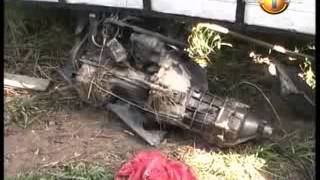 Newsfirst_Lorry collides with train between Mirigama and Ganegoda