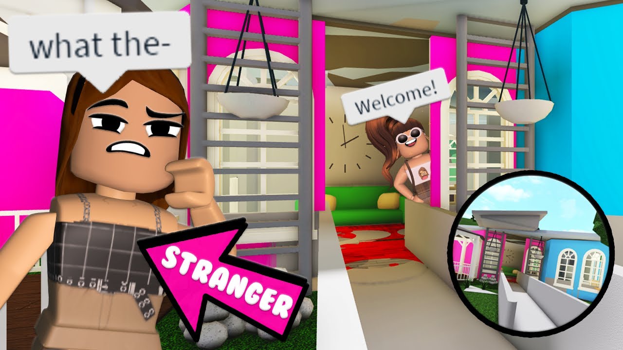 Asking Strangers To Rate My Ugly Bloxburg House Youtube