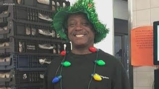 Customers mourn the death of employee Kelvin Burris, known for bringing smiles to many