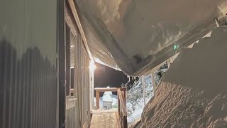 Roof collapse, no more food: Snowed-in Californians in desperate need of help