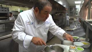 How To Make Chef Emeril Lagasse's Famous Crab Cake