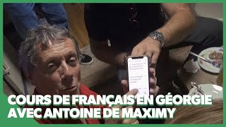 Des Géorgiens s’amusent à parler français avec Antoine de Maximy