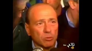 Il pianto di Berlusconi per i migranti albanesi nel 1997