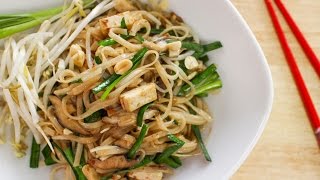 Vegan Pad Thai Recipe (Pad Mee Korat) - Hot Thai Kitchen