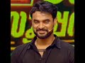 ടൊവിനോ തോമസിന്റെ പാട്ട് 💥💥 tovino thomas singing songs onscreen and offscreen