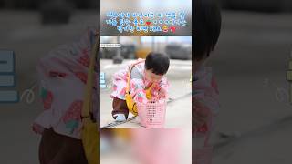 쩡우에게 바구니는 더 먹을 딸기를 담는 용도🍓ㅋㅋㅋ아가는 먹기만 하면 돼요😂💖#김준호네 #은우 #정우