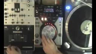 Pioneer CDJ-400 scratch demo