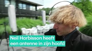 Deze man hoort kleuren via een antenne in zijn hoo - RTL Z NIEUWS