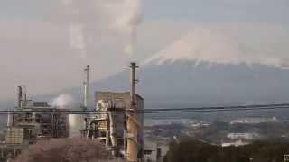 新幹線から富士山　(Mt.fuji from the Bullet Train)