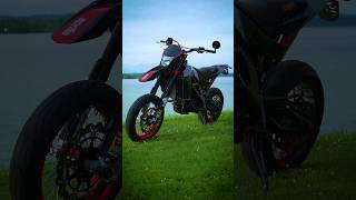 Aprilia sxv 550 | V2 Supermoto Beast | Bikeporn