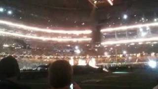 Super Bowl XLV Halftime Show - Usher - "O.M.G." (part 2)