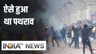 Seelampur Protest: Early visuals of protesters targeting policemen in Jafrabad area (IndiaTV News)