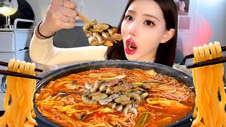 [SUB] 🍲영하 10도에서 8시간 일하고 먹는 곱창전골 먹방😋 | 곱창전골 | MUKBANG | ASMR