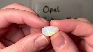 Mineral :Tectosilicates - Opal