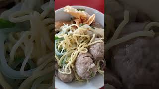 Hujan2 paling mantap ngebakso.. bakso ciprut 2, baru buka di Jl Apt Pranoto smd, bakso+teh 15K