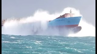 Top 10 Large Ships Sailing at Rogue Waves Pacific Ocean In Giant Storm