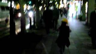 東京2010年秋：JR市ヶ谷駅から夜の道を靖国神社へ