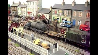 0 gauge model railway early morning shunting