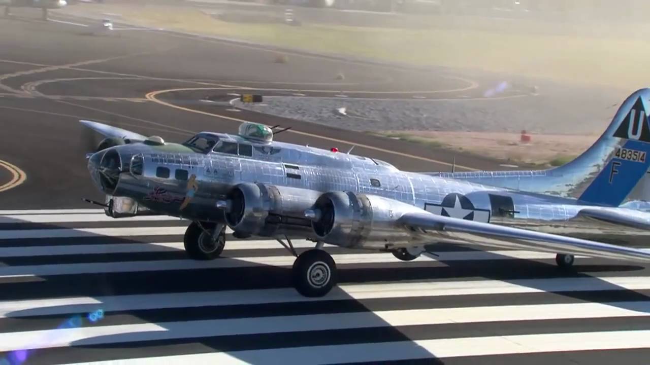 B-17 And B-25 Bombers Over Arizona Landscape - YouTube