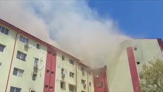 Incendiu violent la un bloc din Năvodari