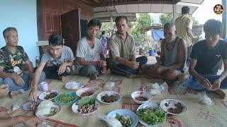 ลาบวัวแซ่บๆ กินข้าวแลงนำกันเด้อคับพี่น้อง