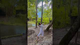 നവ്യ നായരുടെ ഒരു കിടിലൻ dance video #shorts #viral #dance #navyanair #navya #trending #trendyshorts