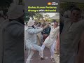 watch akshay kumar performs bhangra with south superstar mohanlal at a wedding jagran english