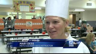 Annual community Thanksgiving dinner brings community together