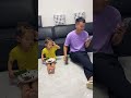 爸爸竟然蘸着地板吃黄瓜!#funny #宝宝 #萌娃 #comedy