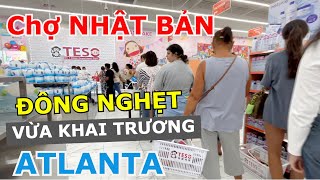 HÀNG DÀI NGƯỜI ĐỨNG XẾP HÀNG Ở CHỢ CHUYÊN ĐỒ NHẬT VỪA MỞ LỚN NHẤT TẠI ATLANTA, MỸ