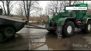 Ukrainian farmers continue to rise against the Russian army