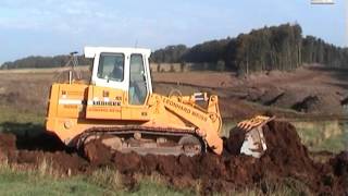 Liebherr LR632B Moving Topsoil / A 73, Buch am Forst, Germany. 05.10.2004.