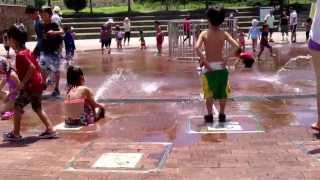 大阪寝屋川公園噴水水遊び 水半分