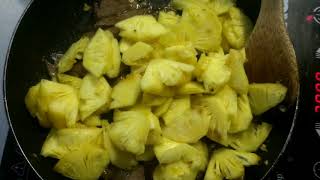 frying pineapple with pig's liver--ឆាម្នាស់ជាមួយថ្លើមជ្រូក