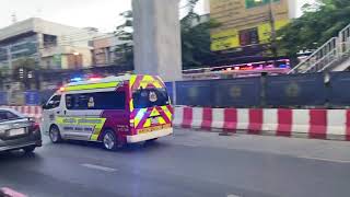 Phetkasem Volunteer Rescue Ambulance Responding Code 3 - Bangkok, Thailand