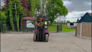 LINDE H35D DIESEL FORKLIFT * CONTAINER SPEC , YEAR 2017 * C/W HYDRAULIC TURN TABLE :FOR SALE: