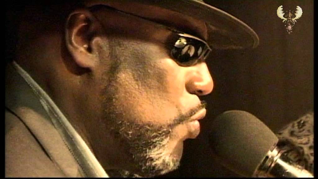 Big Daddy Wilson - Who's Dat Knocking? Live @ The Bluesmoose Café - YouTube