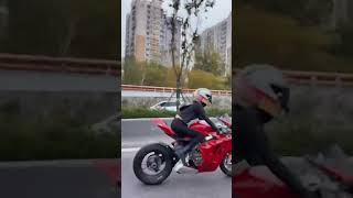 #girls #tiktok #motorcycle #杜卡迪 天太冷了发一个库存 #shortvideo