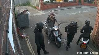 Moped Thieves in Twickenham London