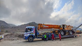 Jalan berkelok mobilisasi crane 50 ton dari main gate PT. Sumbawa Timur Mining ke dalam site