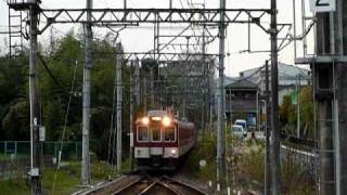 近鉄吉野線六田駅急行吉野行き到着