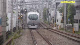 雨の線路11時３０分ラビュー西武池袋線休日ダイヤ20240714