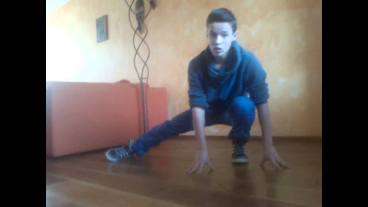 Breakdance Tutorial One Step Footwork Youtube