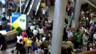 Dança Surpresa no Aeroporto de Congonhas - SP / Surprise Dance at Congonhas airport - SP - Brazil