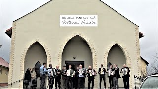 Biserica BETANIA Huedin „UN GRUP DE CÂNTĂREȚI„