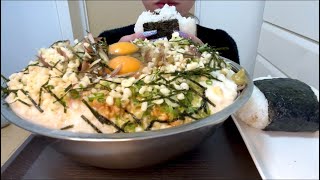 【ASMR，咀嚼音】Buckwheat Noodle with Grated Japanese Yam and Rice Ball！とろろ蕎麦としそ昆布おにぎり！