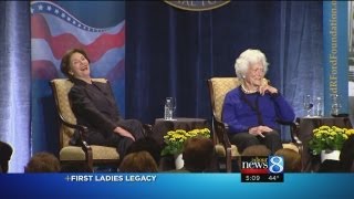 Barbara, Laura Bush talk White House life