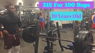 315 Lb Bench Press Random Guy Can T Stop Staring For Sets Can