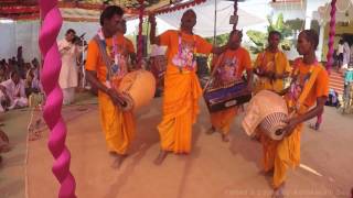 2016 Bengali Kirtan! Radharani Sampraday party from Vrindavan, Sri Radha Vinod Ashram Nam Yagya